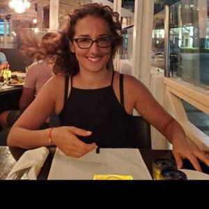 Meet your Posher, Zouina